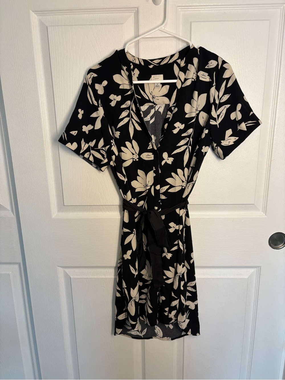 ⭐️ SALE - A New Day Black Floral Tie Waist Button Front Midi Shirt Dress Small